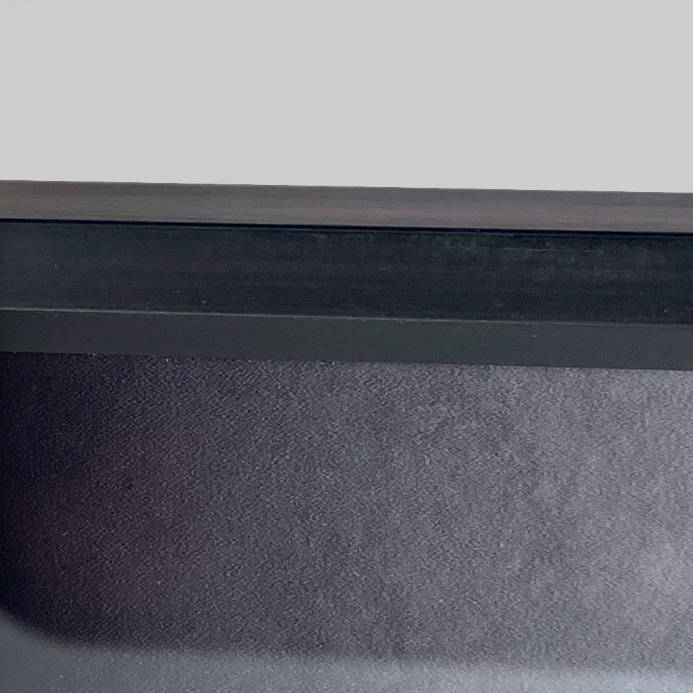 Silent Allure in Crystal Porcelain Painting