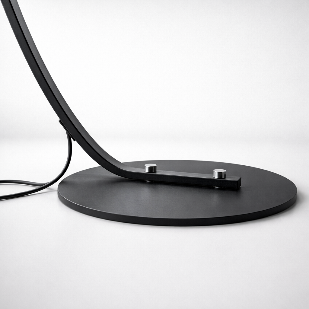 Arcus Metal Floor Lamp