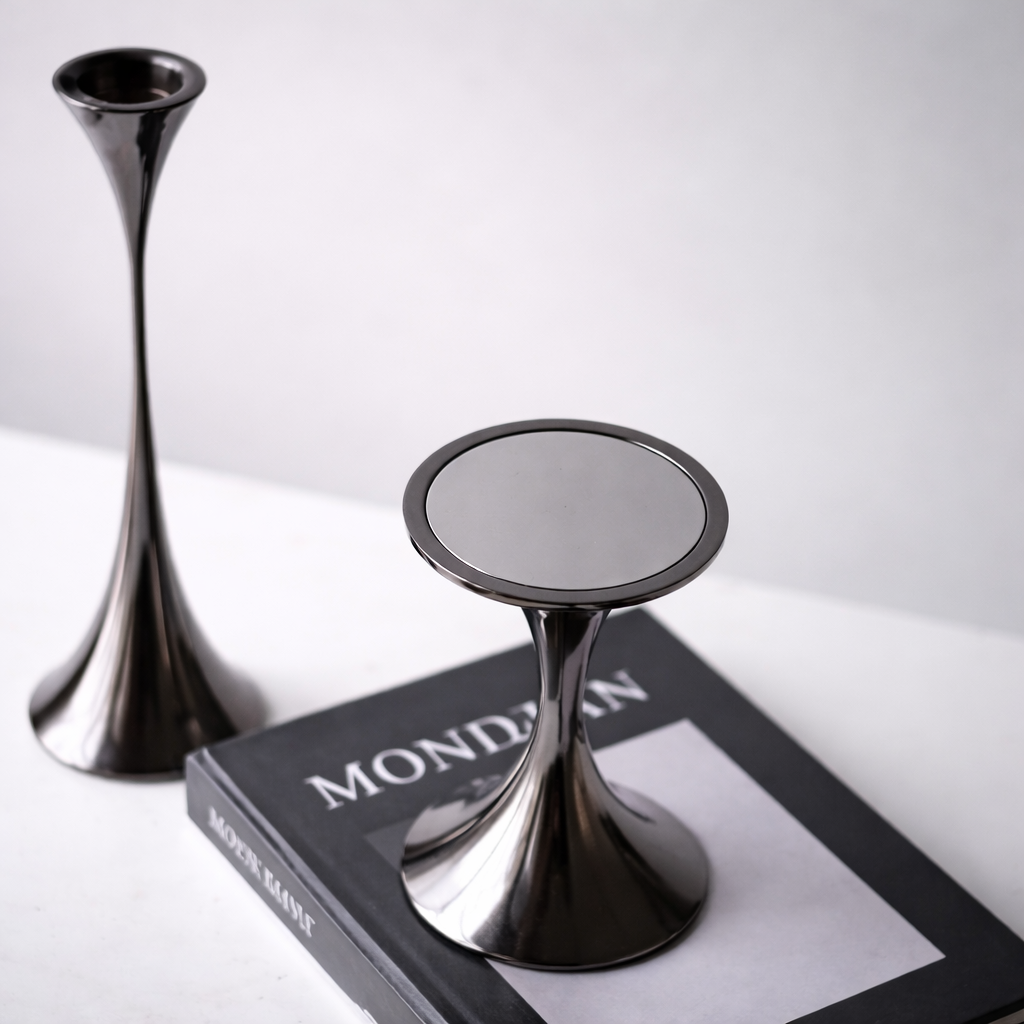 Cavari Iron Candle Holder Set