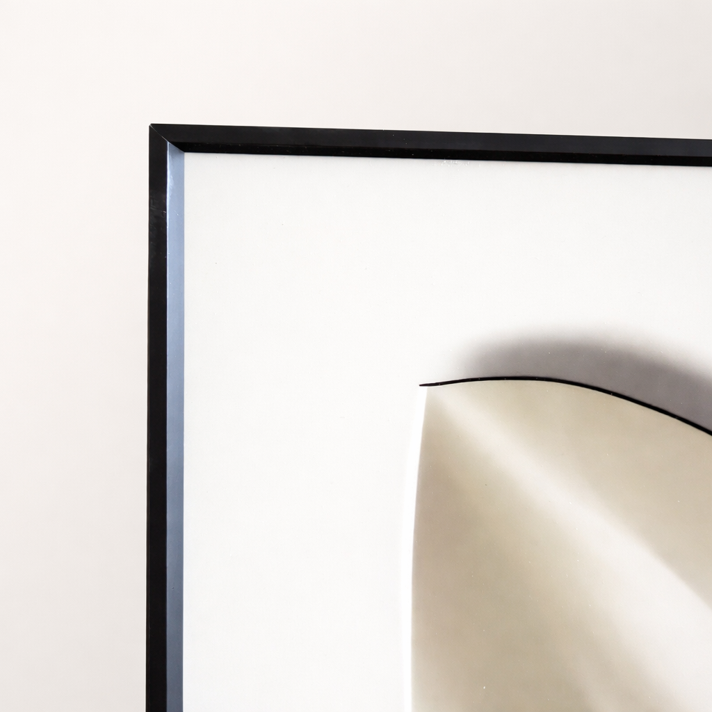 Geometric Grace in Crystal Porcelain Painting